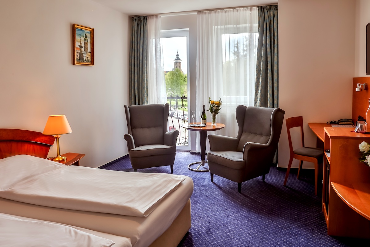 THE SAVOY HOTEL